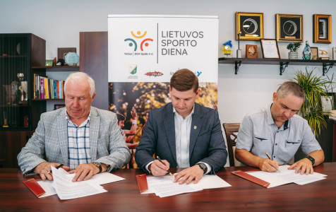 8. Lietuvos sporto dienos pasirašymas.jpg