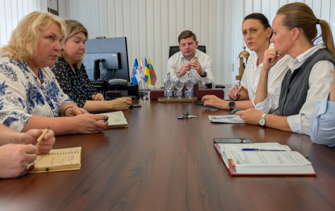 Nauji mokslo metai su laikinais pokyčiais: kaip bus organizuojamas „Džiugo“ ir „Germanto“ mokinių...