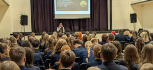Žemaitės gimnazijos mokiniai pristatė savo idėjas dalyvaujamojo biudžeto iniciatyvoje
